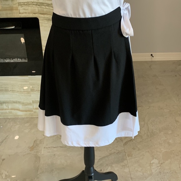 Women’s Wendy Williams Size M Wrap Around Dress. - Picture 3 of 13